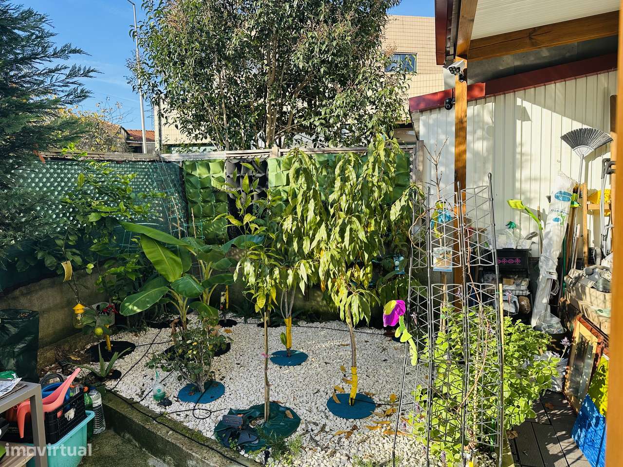 Moradia T3+T2 Bifamiliar para habitação própria ou investimento-34