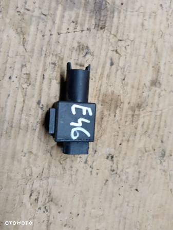 Przekaźnik moduł VALVETRONIC BMW 3 E46 1.8i 4464690 - 1