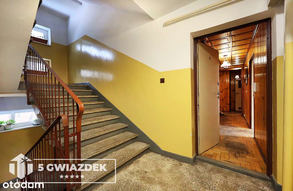 4 pokoje• duży balkon• I piętro• super lokalizacja-16