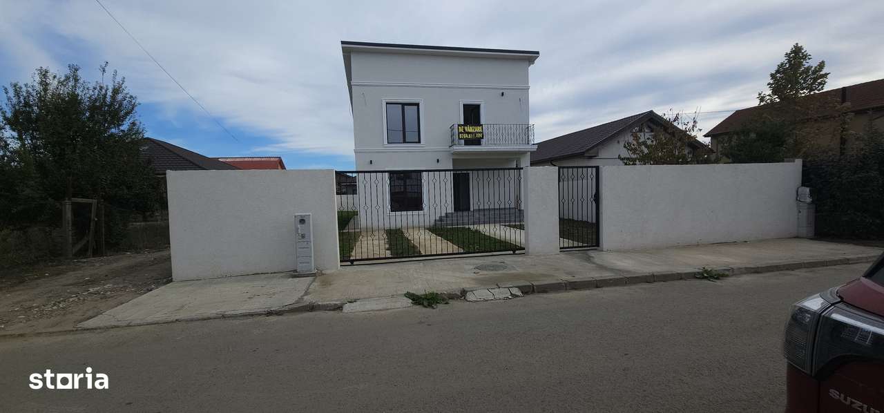 casa , vila in Cumpana ,zona foarte buna - Imagine principală: 4/13