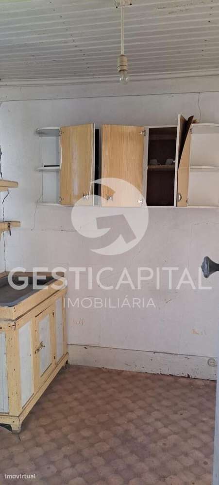 Quinta com vista rio Tâmega e duas moradias para recuperar-13