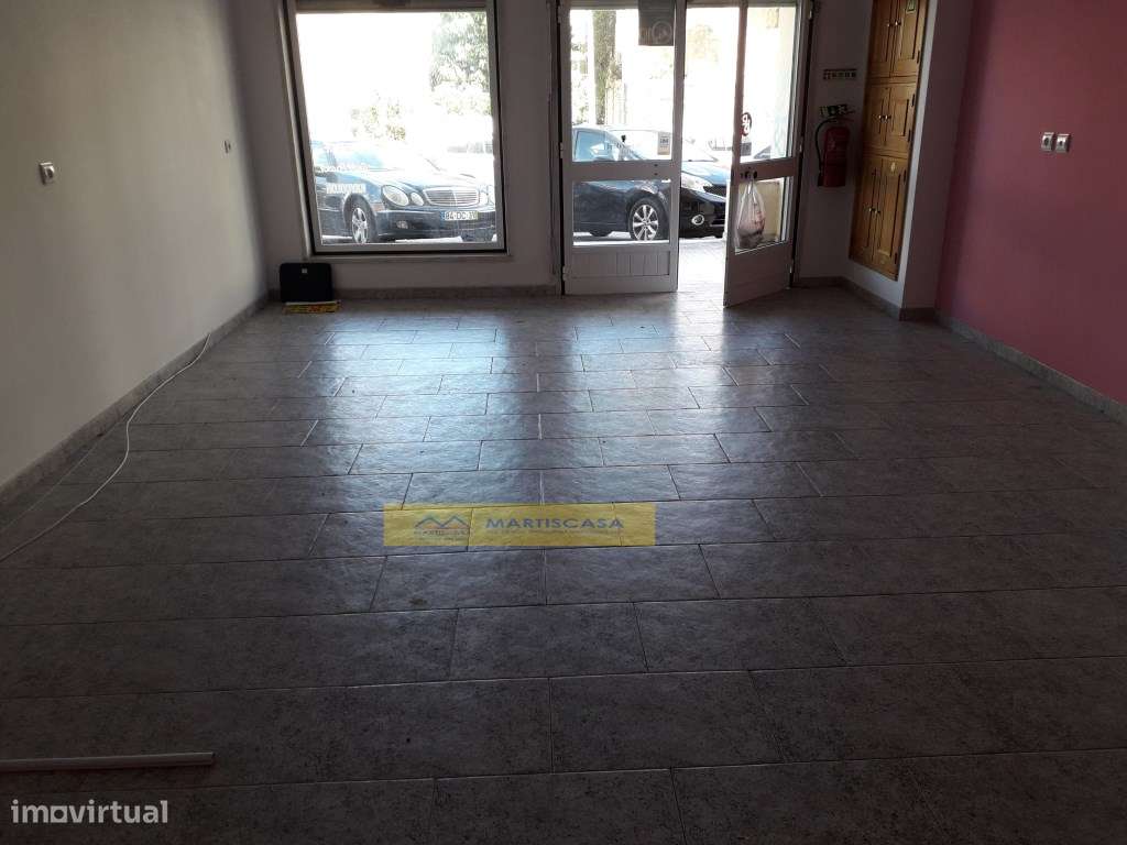 Loja Centro Mem Martins - Grande imagem: 4/11