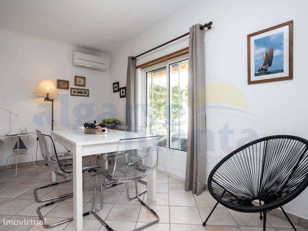 Moradia geminada T3 com Piscina Privada e Garagem - Praia da Lota-13