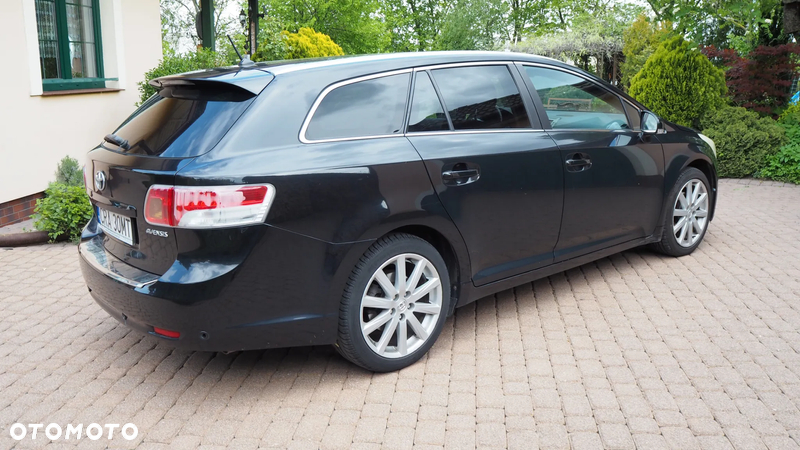 Toyota Avensis 2.0 Prestige NAVI - 8