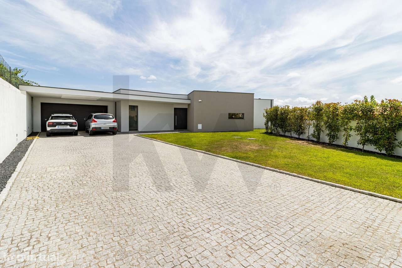 Moradia Térrea de Luxo com Piscina, Onde o Sonho se Torna Realidade - Grande imagem: 5/49