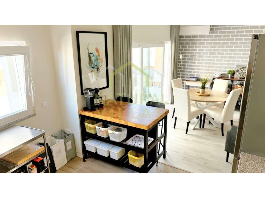 Apartamento T1 com Piscina a perto da Praia, Armação de Pêra - Grande imagem: 4/11