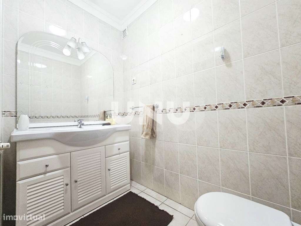 Moradia em Banda T5 - A 5 Minutos do Centro da Cidade de Viseu-9