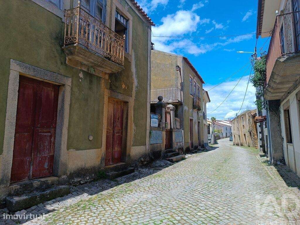 Casa de aldeia T6 em Azinhoso de 320,00 m2 - Grande imagem: 5/20