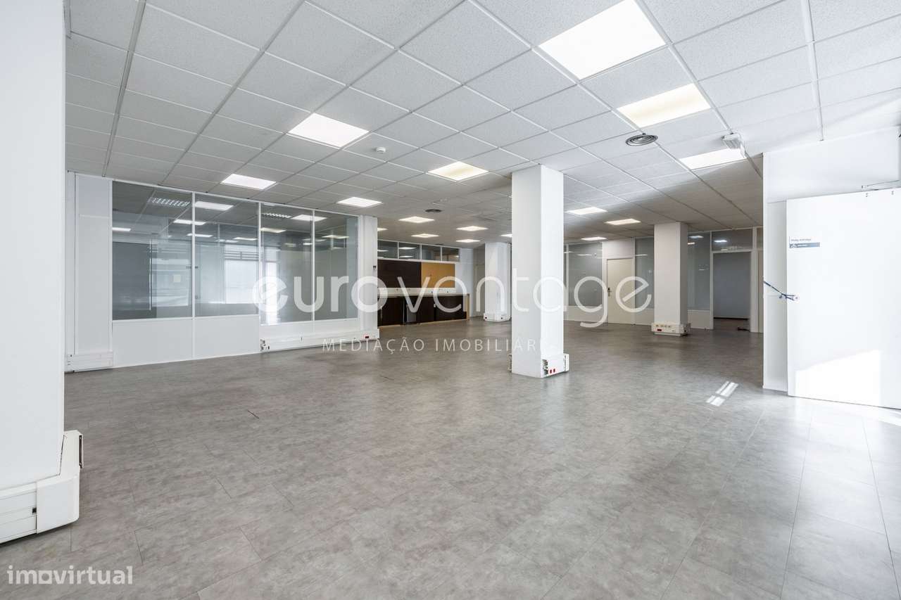 Espaço Comercial / Armazém com 700 m² a 5 minutos de Leiria-22
