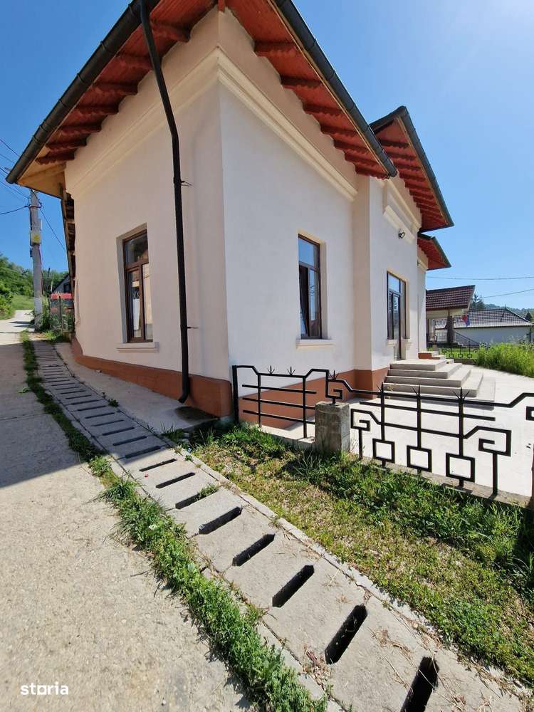 Spațiu comercial de vânzare – 130 mp + 330 mp teren – Vulcana de Sus - Imagine principală: 4/13