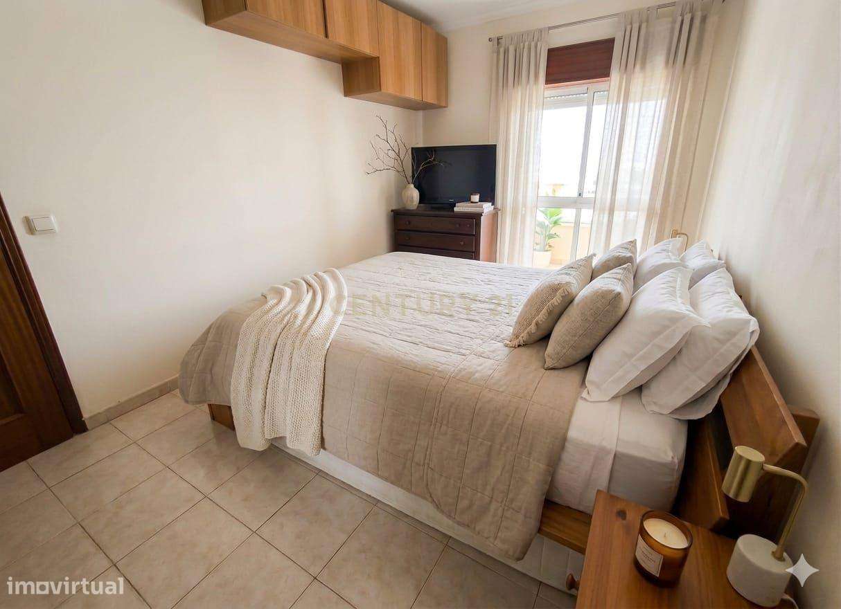 T1 com excelentes áreas, varandas e arrecadação – Forte da Casa-5