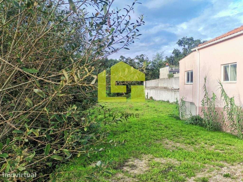 Comércio em Serpins junto Estação Metro - Grande imagem: 4/5