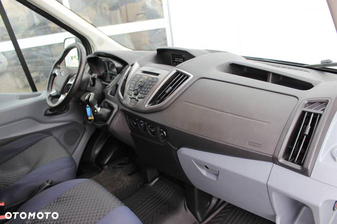 Ford Transit - 6