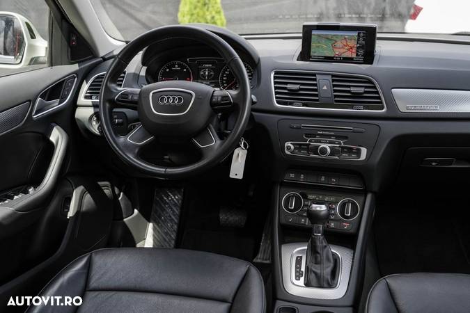 Audi Q3 2.0 TDI quattro S tronic sport - 11