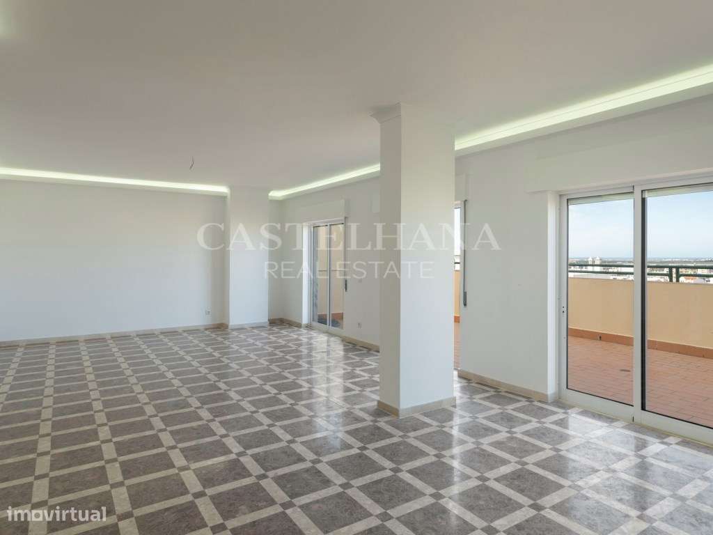 Apartamento T4 duplex com piscina, Centro de Faro, Algarve - Grande imagem: 4/33