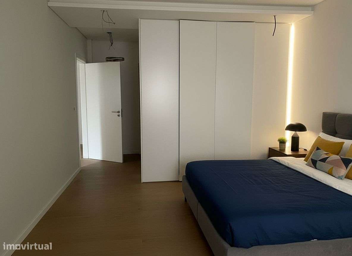 Apartamento T1+1 no Centro de Esgueira-8