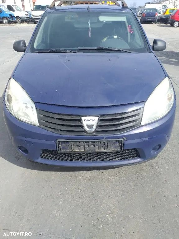 Dezmembrez DACIA SANDERO 1.4 mpi 2009 - 1