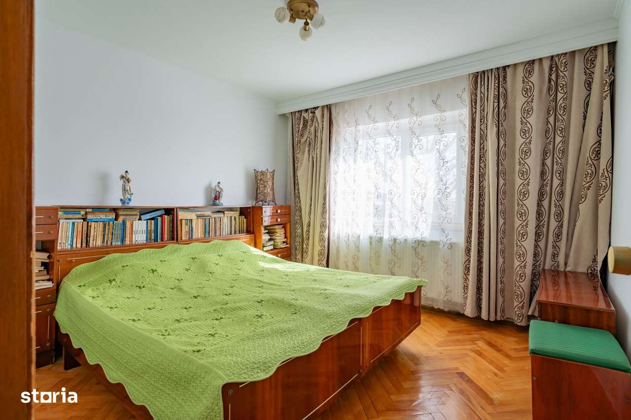 Inel 2 – Dezrobirii – 3 camere decomandate, 2 băi, etaj 3/4, bloc 1987-9