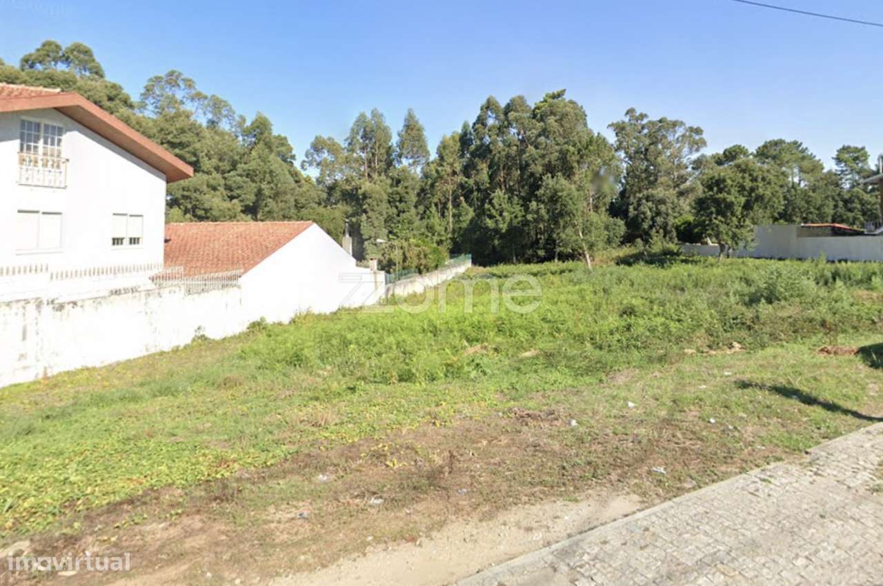 Terreno com 2230m2 em Anta, Espinho - Grande imagem: 2/3