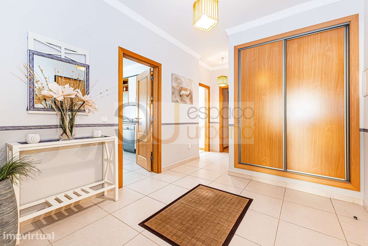 A. Pêra - Luxo - Apartamento T2 C/ Garag. + Piscina-3