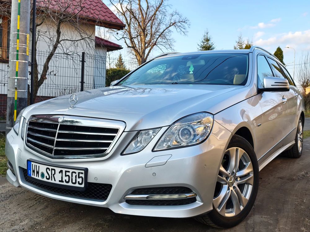 Mercedes-Benz E W212/W207 2011