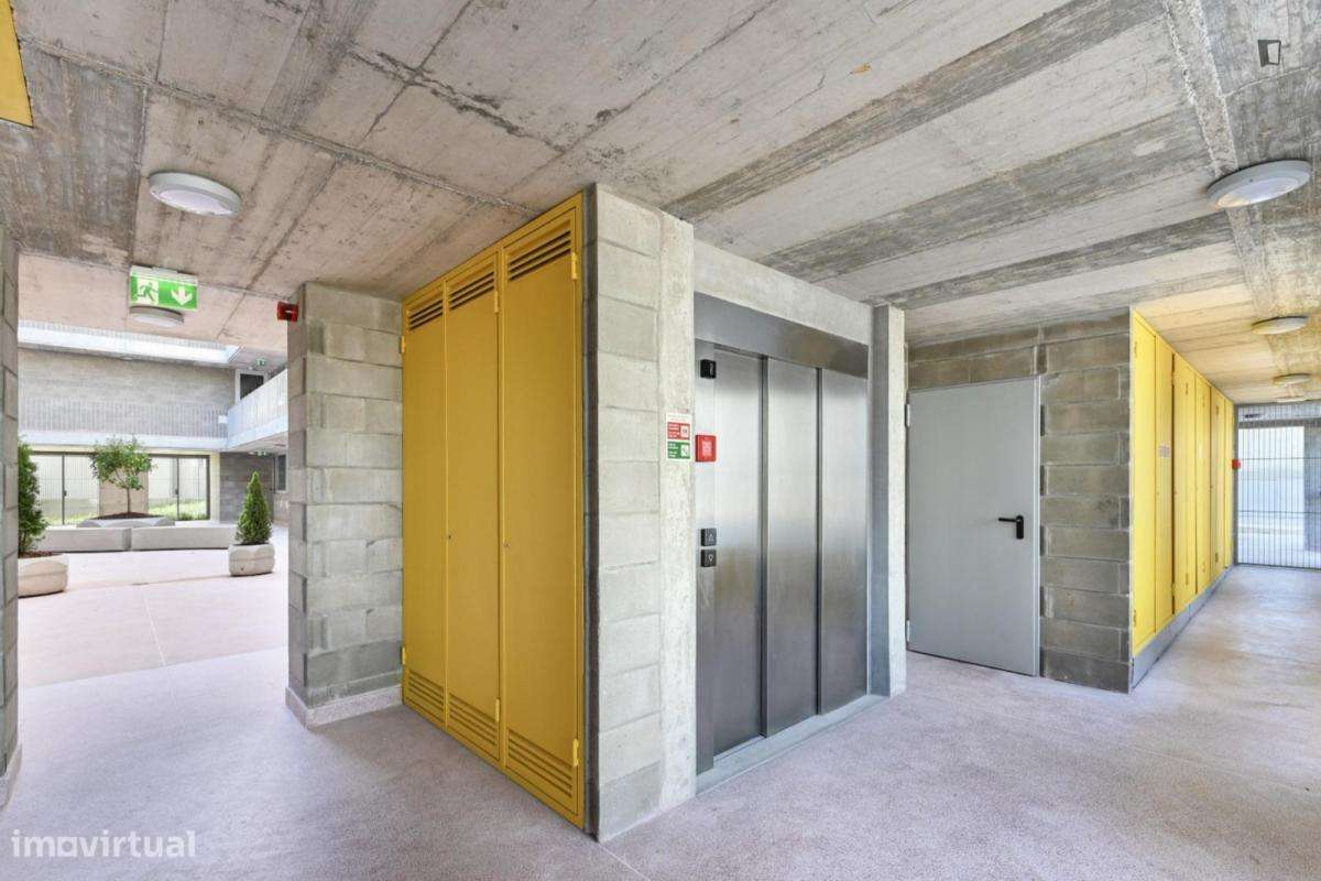 Apartamento com 1 quartos - localizado em Paranhos Porto - Grande imagem: 5/10