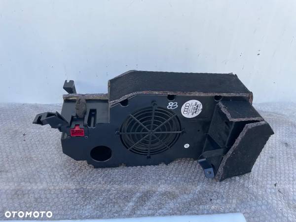 SUBWOOFER WZMACNIACZ A6 C5 4B9035382 - 2