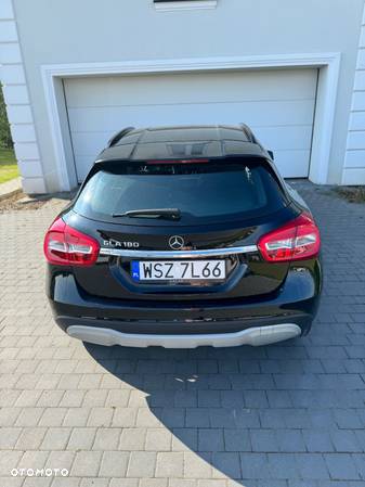 Mercedes-Benz GLA - 7