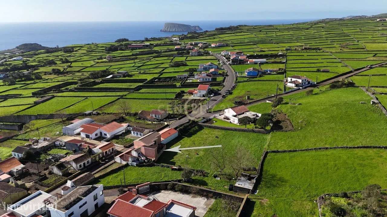 Moradia T3 em Vila de São Sebastião-Angra do Heroísmo - Grande imagem: 2/20