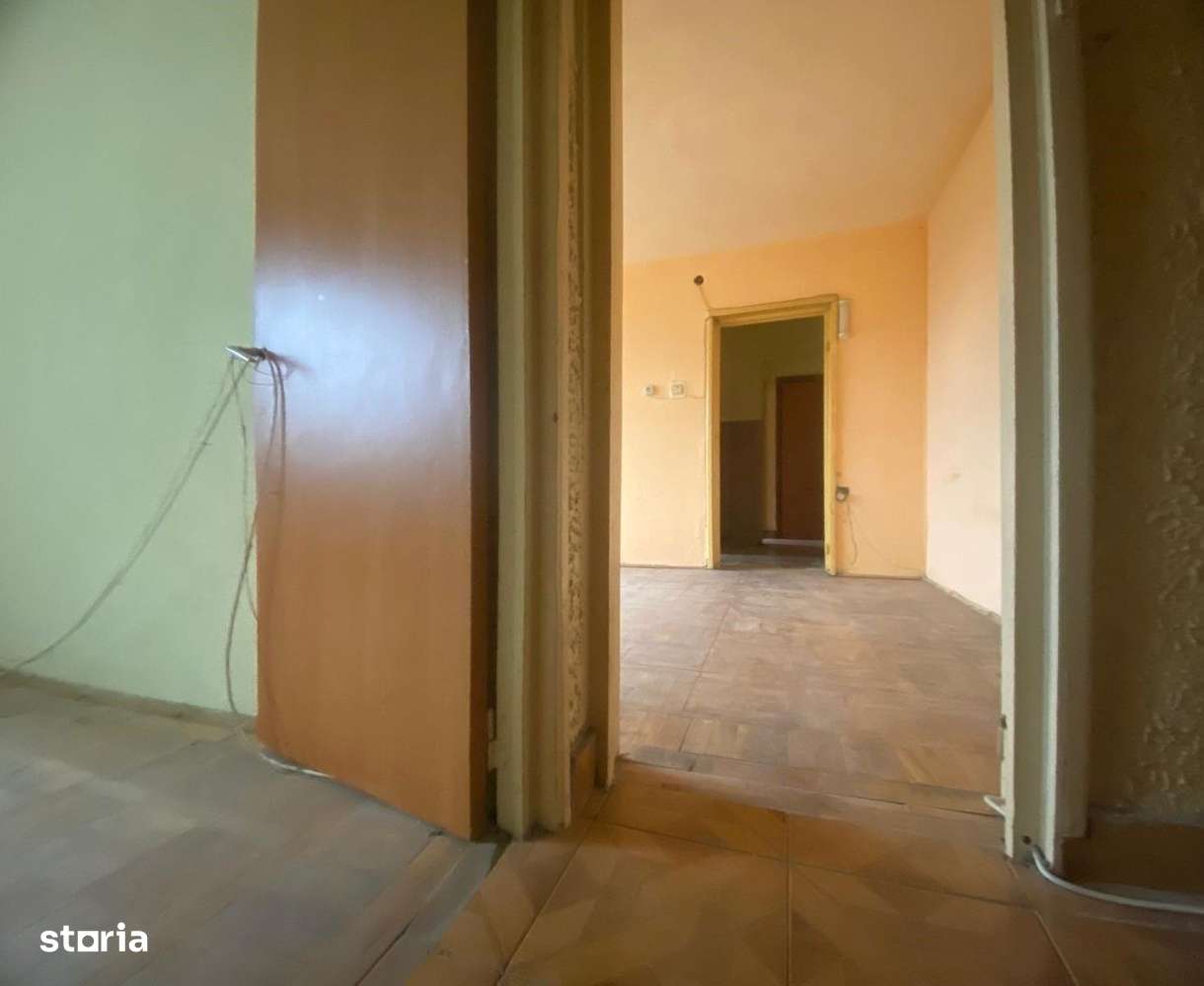 Vanzare apartament cu 3 camere în Micro 6  zonă căutată din Târgoviste-13