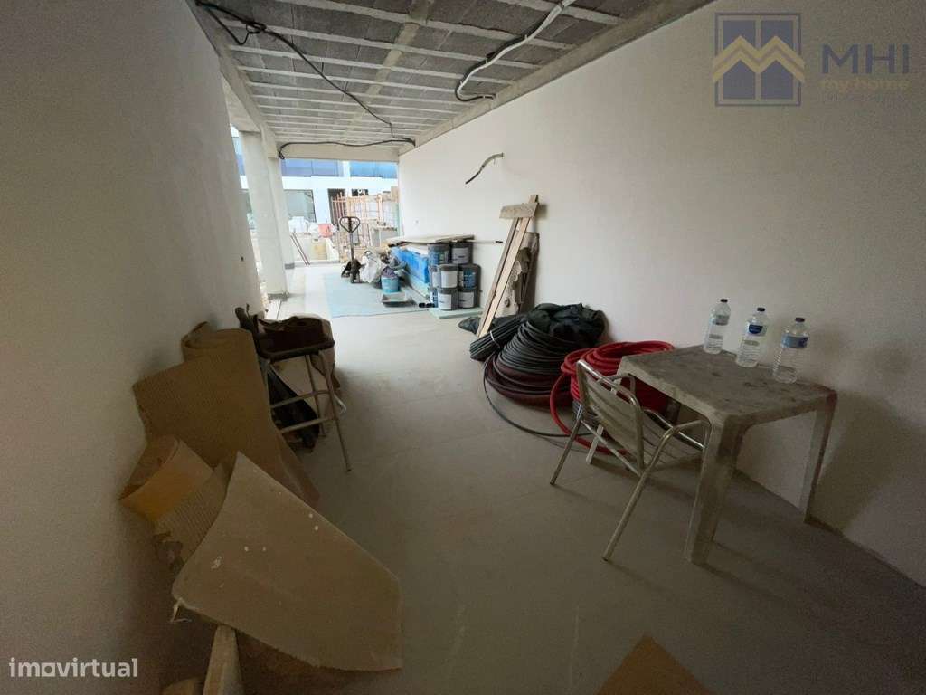 Moradias de Luxo T4 +1 a 500 metros da praia em Canidelo-57