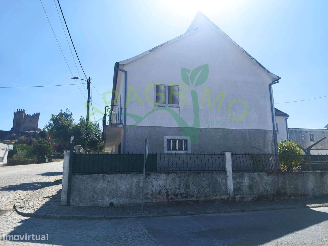 Moradia próxima do centro histórico de Penedono - Grande imagem: 4/22