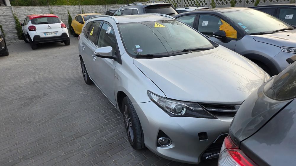 Toyota Auris II 2015