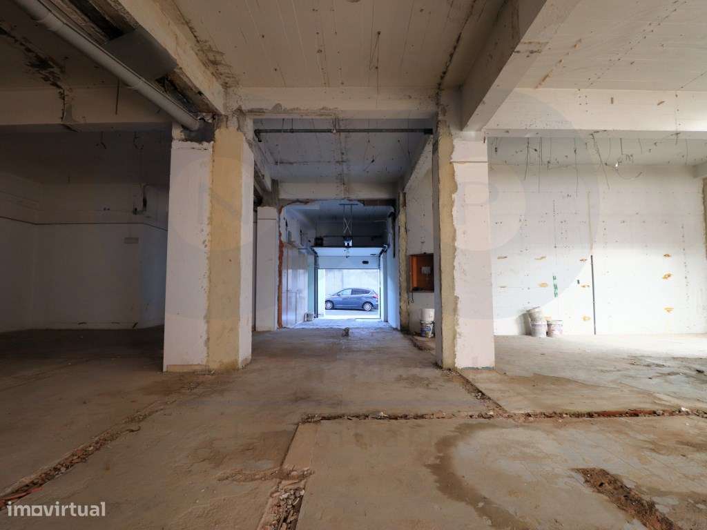 Escritórios, Co-Working ou Espaço de Múltiplas Utilizações com Esta...-9