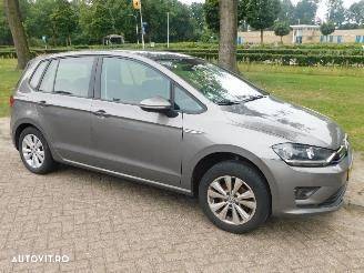 Dezmembrez Volkswagen Sportsvan 2016 diferite motorizari Dezmembrez Volkswagen Sportsvan 2016 - 1