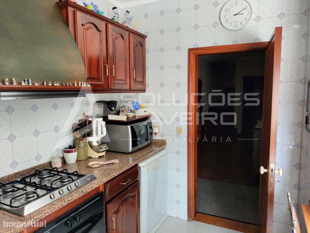 Moradia T4 com Piscina-35