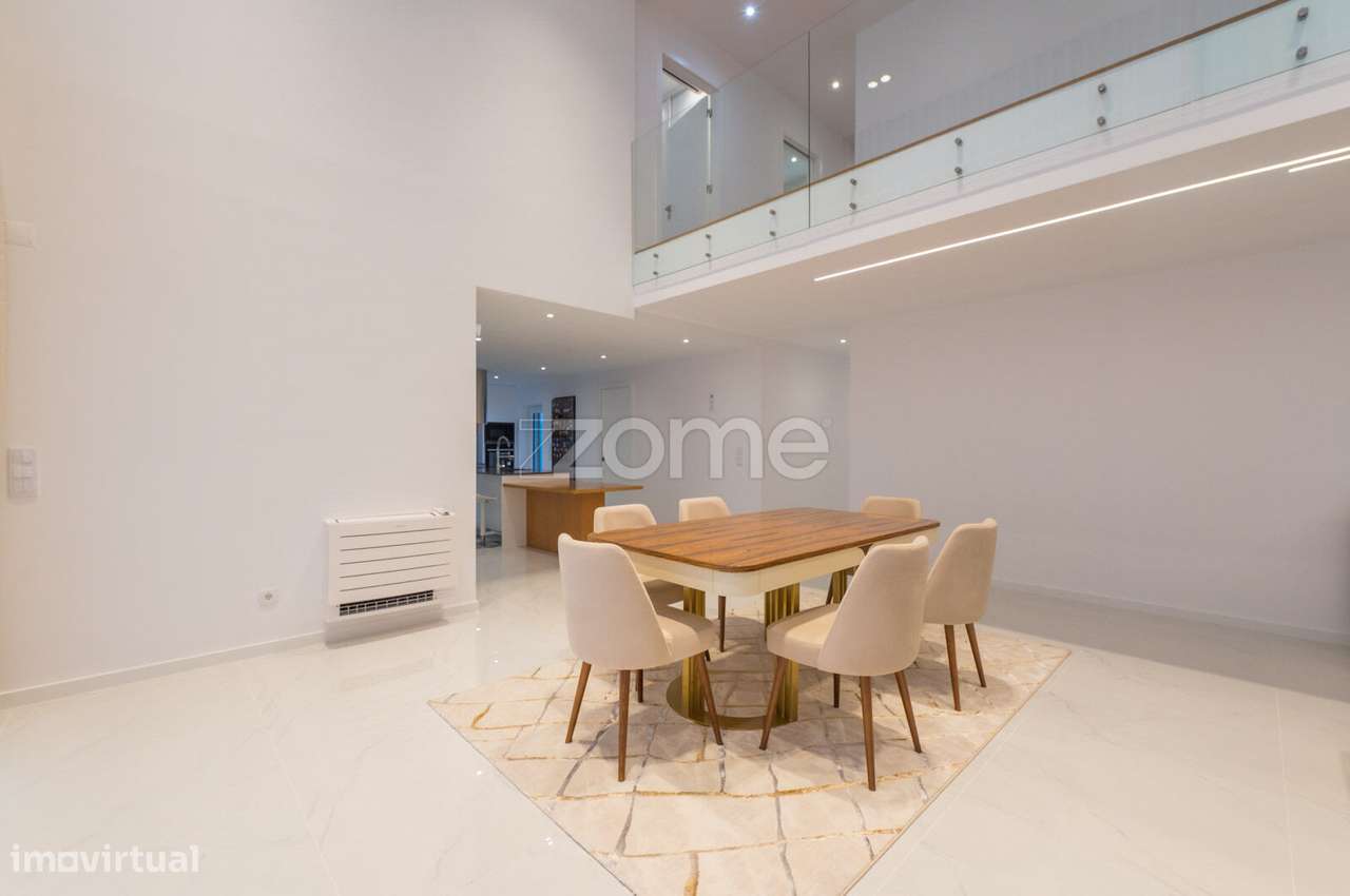 Moradia T4 com psicina-19