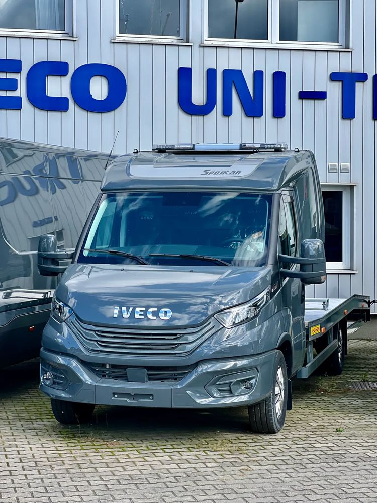 Iveco Daily Laweta z sypialnią powystawowa