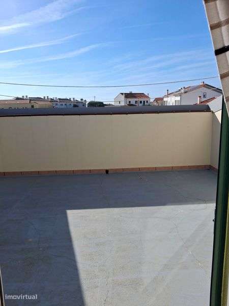 Apartamento T1 No Primeiro andar de uma moradia - Grande imagem: 4/5