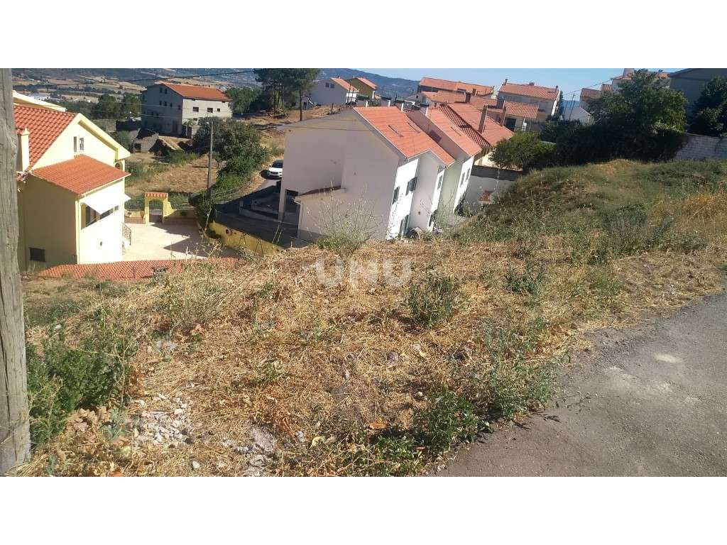 Terreno urbano para construção no Bairro de São Domingos, na Covilhã! - Grande imagem: 4/7