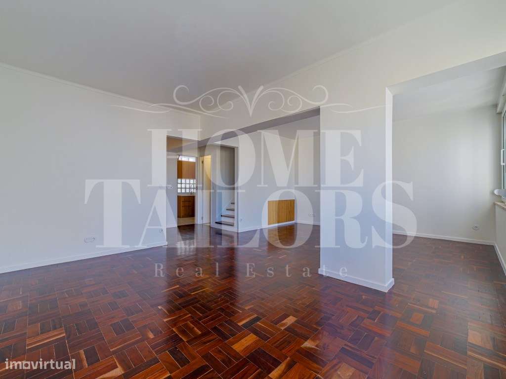 T4 Duplex de 152 m² Totalmente Remodelado, a Estrear | Avenida Infa... - Grande imagem: 3/23