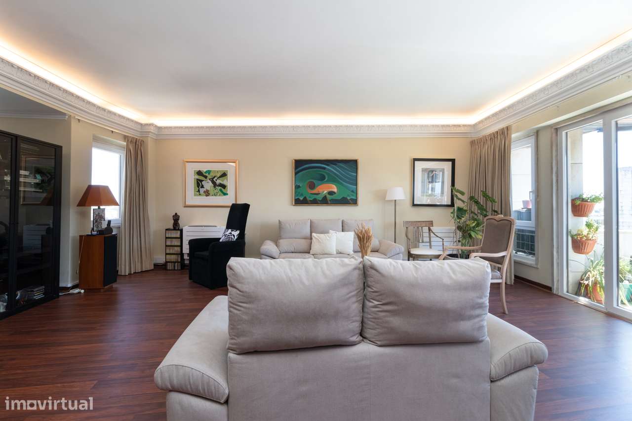 T3 Av. João XXI | 200m2 | 2 Elevadores | 2 Parqueamentos | Arrecadação-3