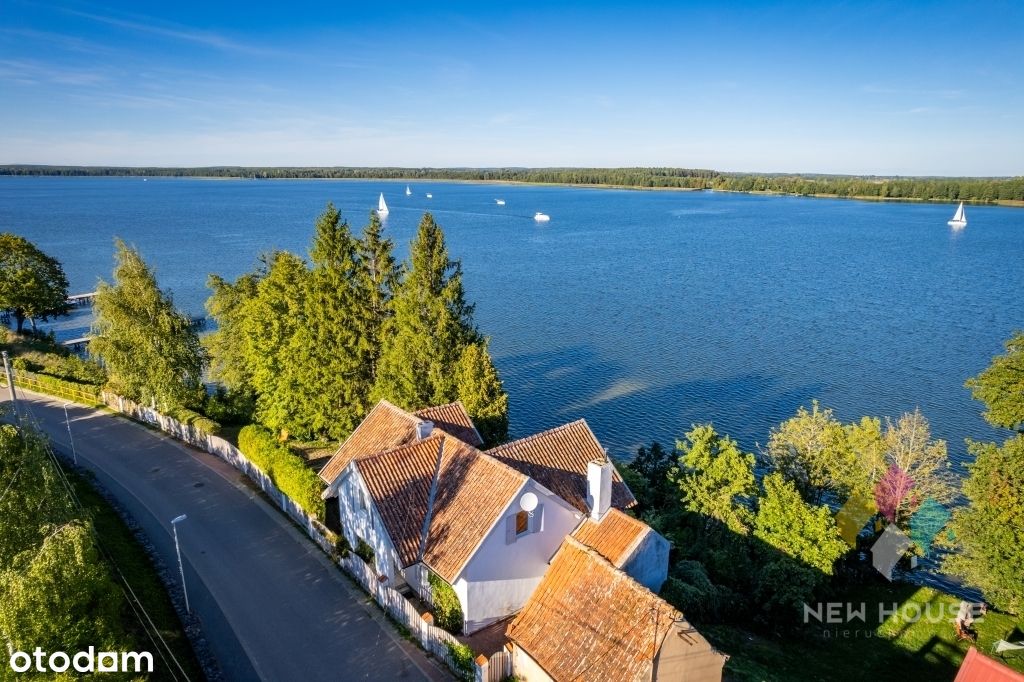 Stare Sady, dom z linią brzegową jeziora Tałty