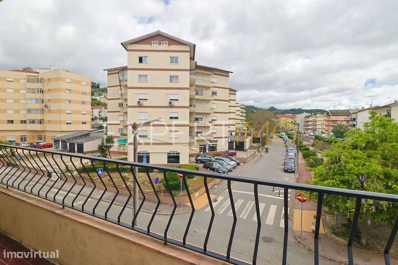 Excelente T2 com varanda e estacionamento em Eiras - Coimbra-12