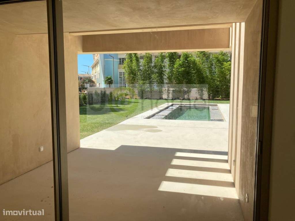 Moradia V4 em Vilamoura com piscina.-17