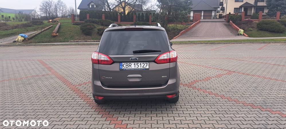 Ford Grand C-MAX - 8