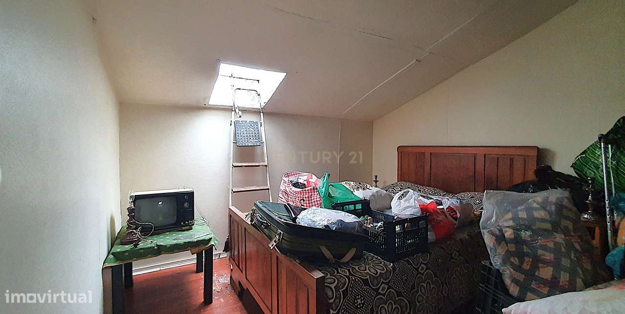 Apartamento T1 I Sótão 152 m2 I Centro da Cidade Coimbra-11