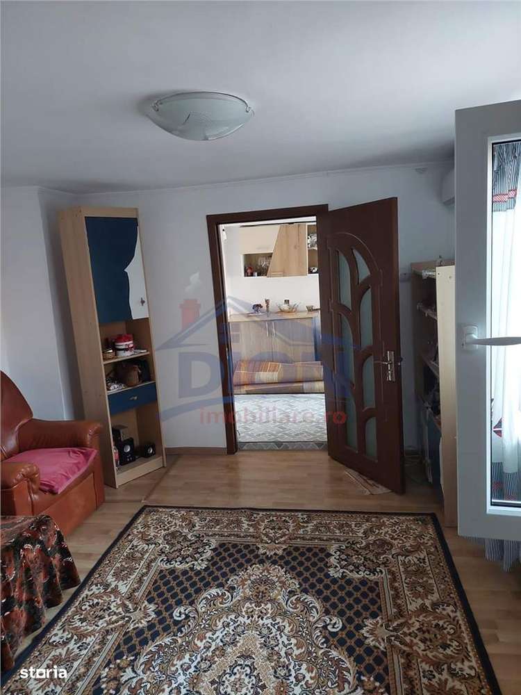 Casa si teren in TEI Petricani-2