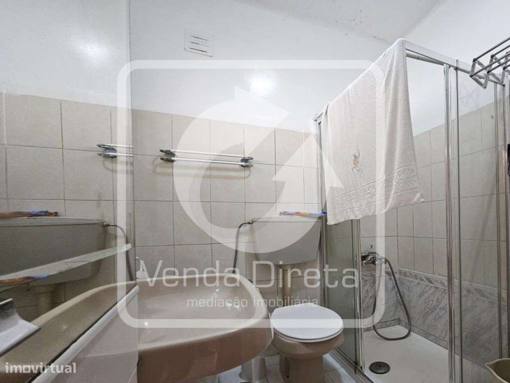 Apartamento T2 com Varandas em Agualva - Excelente Oportunidade-18