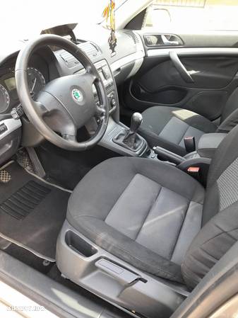 Skoda Octavia 1.6 MPI - 21